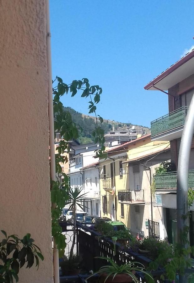 Appartamento Luzzi Tagliacozzo Exterior photo